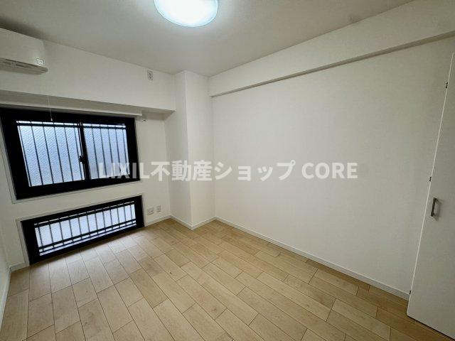 藤和シティホームズ大和パークサイドビュー【洋室】大きな窓からは快適な光を取り入れ、通気性能を上げる事で居心地の良い空間を演出します。
