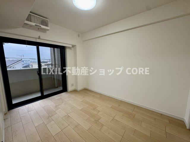 藤和シティホームズ大和パークサイドビュー【子供部屋】過ぎ行く時間をゆったりと感じることができる落ちついたプライベートルーム。
