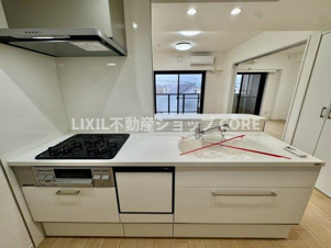 藤和シティホームズ大和パークサイドビュー【キッチン】リビングを見渡せるカウンターキッチンで、お子様の様子を伺いながら食事の支度が可能！
