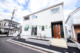 横浜市瀬谷区橋戸３丁目の新築一戸建【前面道路含む現地写真】