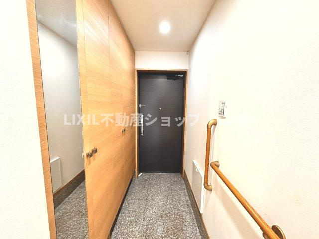 日神パレステージ小田急相模原フロント【玄関】玄関ホールがスッキリ広々としていると帰る時も出ていく時も気持ちが良いものです！