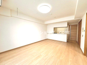 日神パレステージ小田急相模原フロント光溢れる安らぎの空間。キッチンとも一体感も演出しご家族との会話も弾みます。