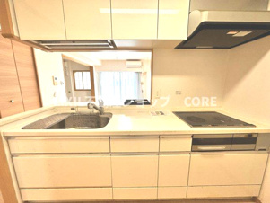 日神パレステージ小田急相模原フロント【キッチン】沢山の調理器具や調味料が収納でき、大きな流しもついてます　毎日のお料理が楽しみです。