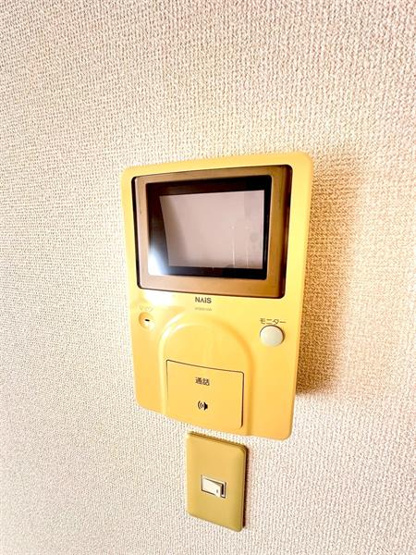 洋室から訪問者の確認可能です