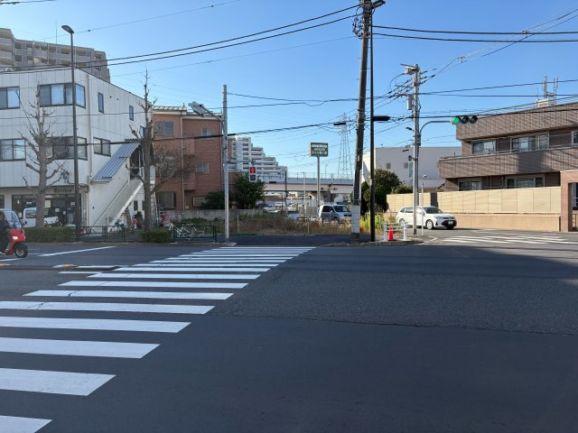 西保木間３丁目【前面道路含む現地写真】大きな道路に面しています