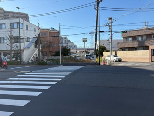 西保木間３丁目【前面道路含む現地写真】大きな道路に面しています