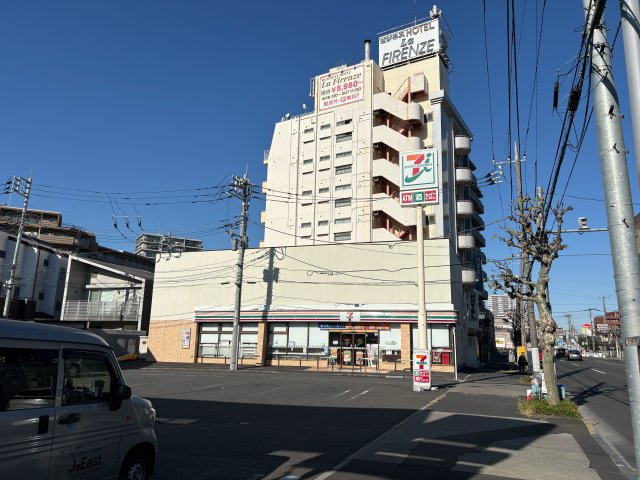 西保木間３丁目【周辺】【セブン-イレブン 足立西保木間４丁目店】100m　徒歩２分