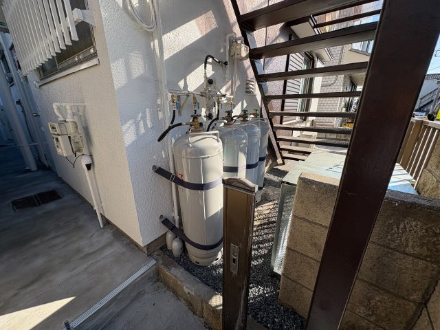 新里コーポ【その他】LPガス完備