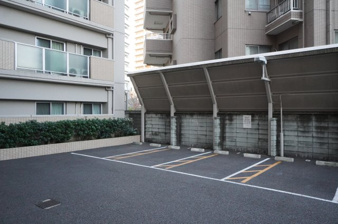 コスモ川口並木元町エグゼ【駐車場】