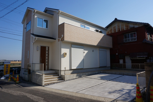 碧南市二本木町新築分譲住宅の画像
