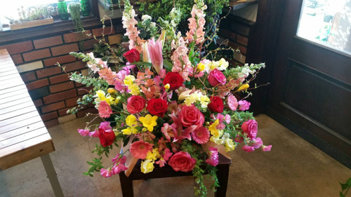お祝いのお花②の画像