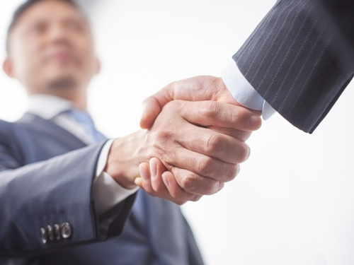 不動産売買契約は本人以外でも可能？その時に必要な書類は？の画像