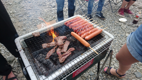休みにBBQを楽しみました。の画像