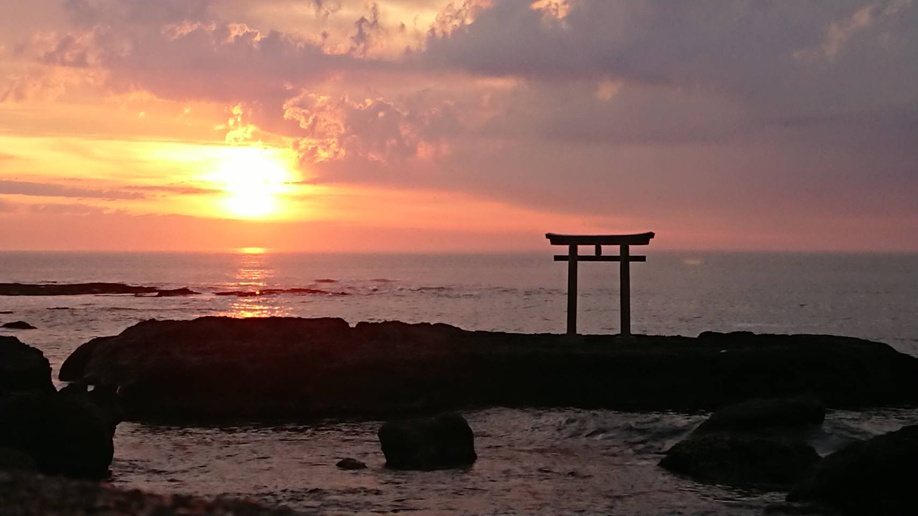 パワースポット巡り　神磯の鳥居の画像