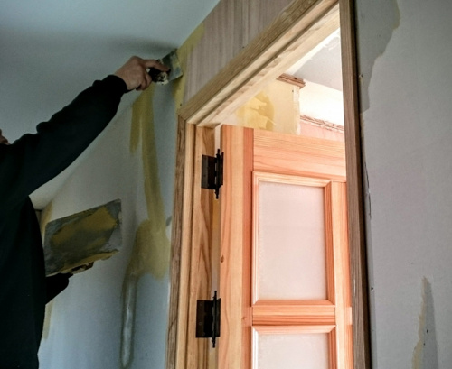 マンション売却時に壁紙を貼り替える 必要はある ない 東京の仲介手数料半額 仲介手数料無料の中古マンション売買 新築戸建ならrenolaze リノレイズ