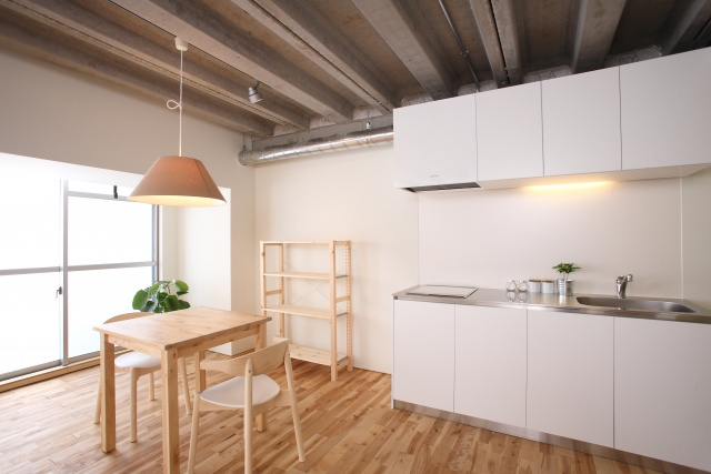 賃貸の更新料支払いの時期が近い…このまま住む？退去して引っ越す？の画像