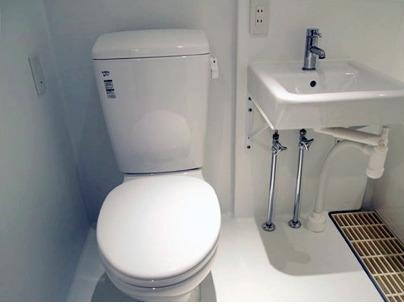 トイレと洗面台