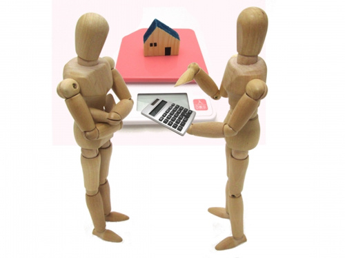 不動産として相続した実家はどうするべき？売却するメリットや注意点を解説！の画像