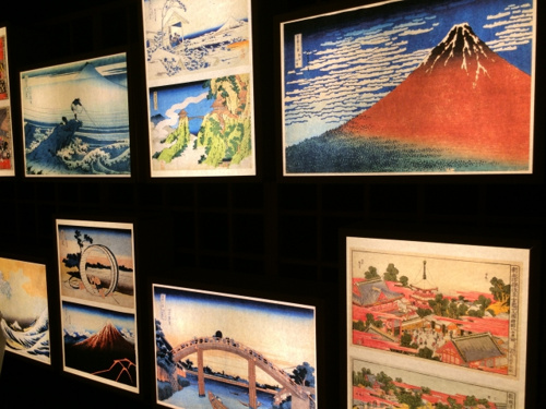 横浜市中区で街を上げて開かれる黄金町バザールとはどんなイベント？の画像