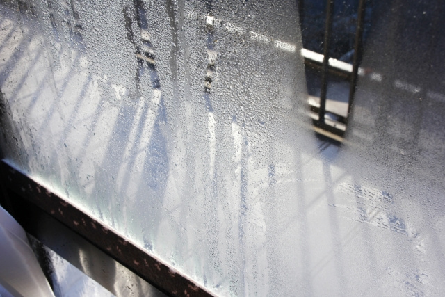 軽井沢での冬の生活に役立つ賃貸のカビ・結露対策をご紹介！の画像