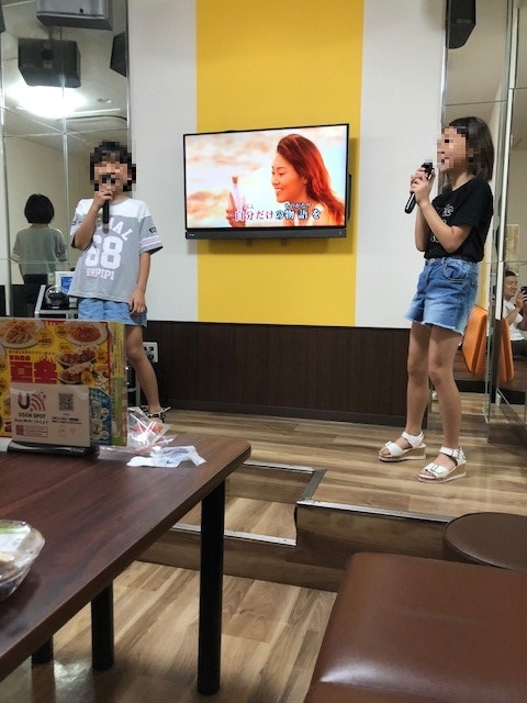 娘とカラオケ。そして小野瀬。の画像