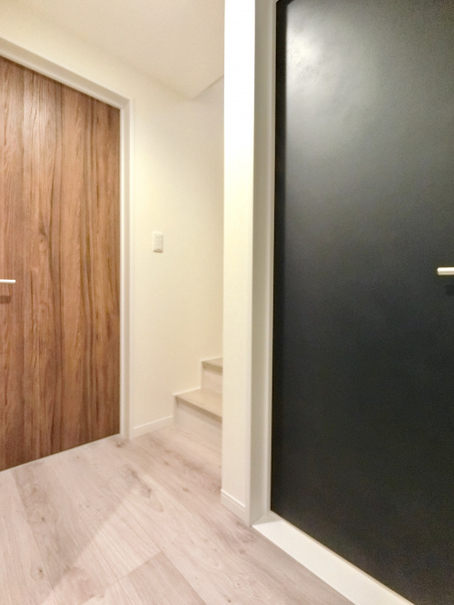 建築条件付き売地を購入されたお客様との竣工立会いの画像