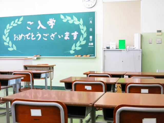 子育てファミリーが家を買うベストなタイミングは？子どもの年齢別に検討の画像