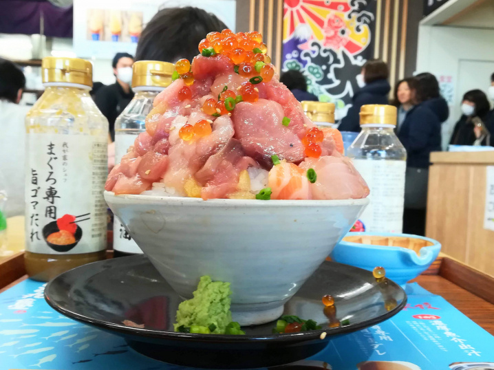 とと丸頂上丼（2020.2.14）の画像
