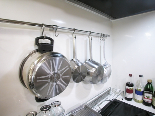 キッチンにあるデッドスペースを上手に活用する方法の画像