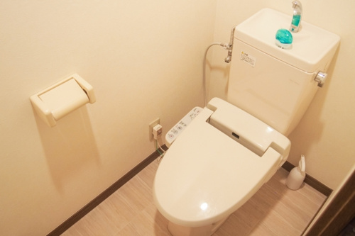 賃貸のトイレでもあとから自分で温水洗浄便座を取り付けられる？の画像
