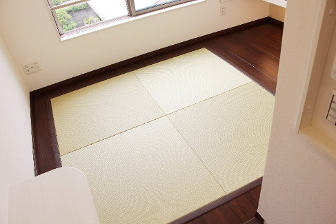 シンプルな室内