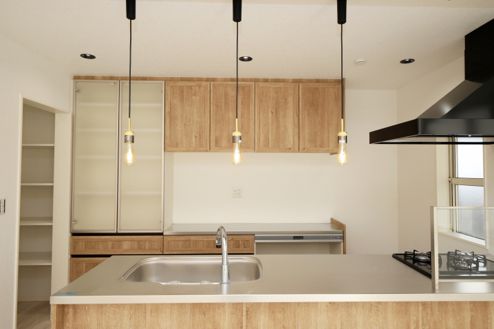 緑豊かな自然に囲まれた西寺方町のお洒落なカフェ風キッチンがある４ldk新築一戸建て 八王子の不動産 浅川不動産