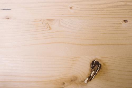 無垢材の家具や床はどう手入れする？手入れの方法と頻度を知ろう！