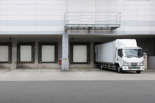 賃貸倉庫に見られるバースの荷待ち時間と解決策 大阪の貸倉庫 貸工場は倉庫工場 Comへ