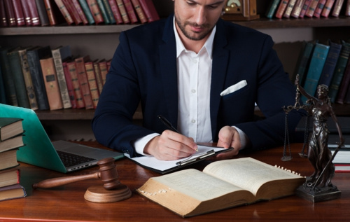 故人が所有していた不動産が海外にある！相続の手続きはどうなる？