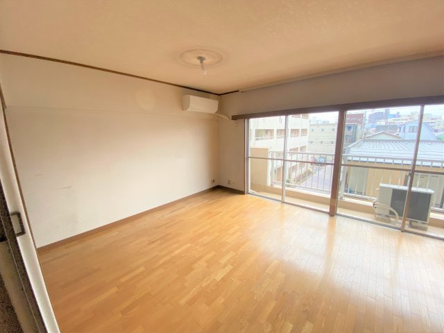 「南西向きで日当たり良好、松戸駅徒歩8分の1DKが590万円！　投資用にもご検討を♪」の画像