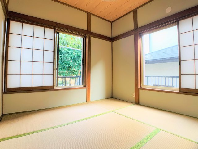 「駅から徒歩5分の好立地♪ テラスもある2階建4DKが780万円で登場です！」の画像