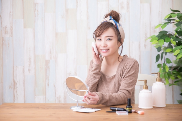 メイクするのに適した場所はどこ？戸建てでおすすめのメイクスポ...の画像