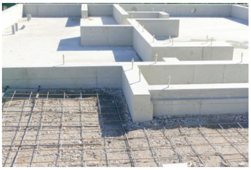戸建て基礎にも違いがあり！！ベタ基礎と布基礎の画像