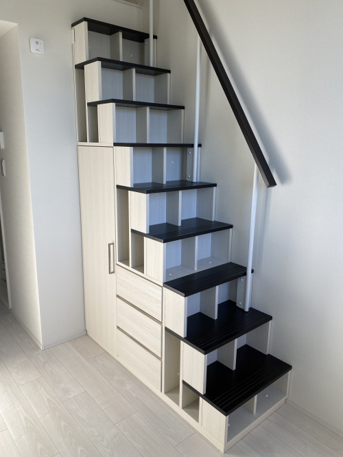 階段下の収納スペース