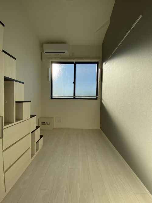 天井の高い部屋