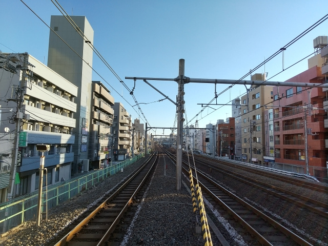 【駅チカ物件の気になる騒音】対策と物件の選び方解説！の画像