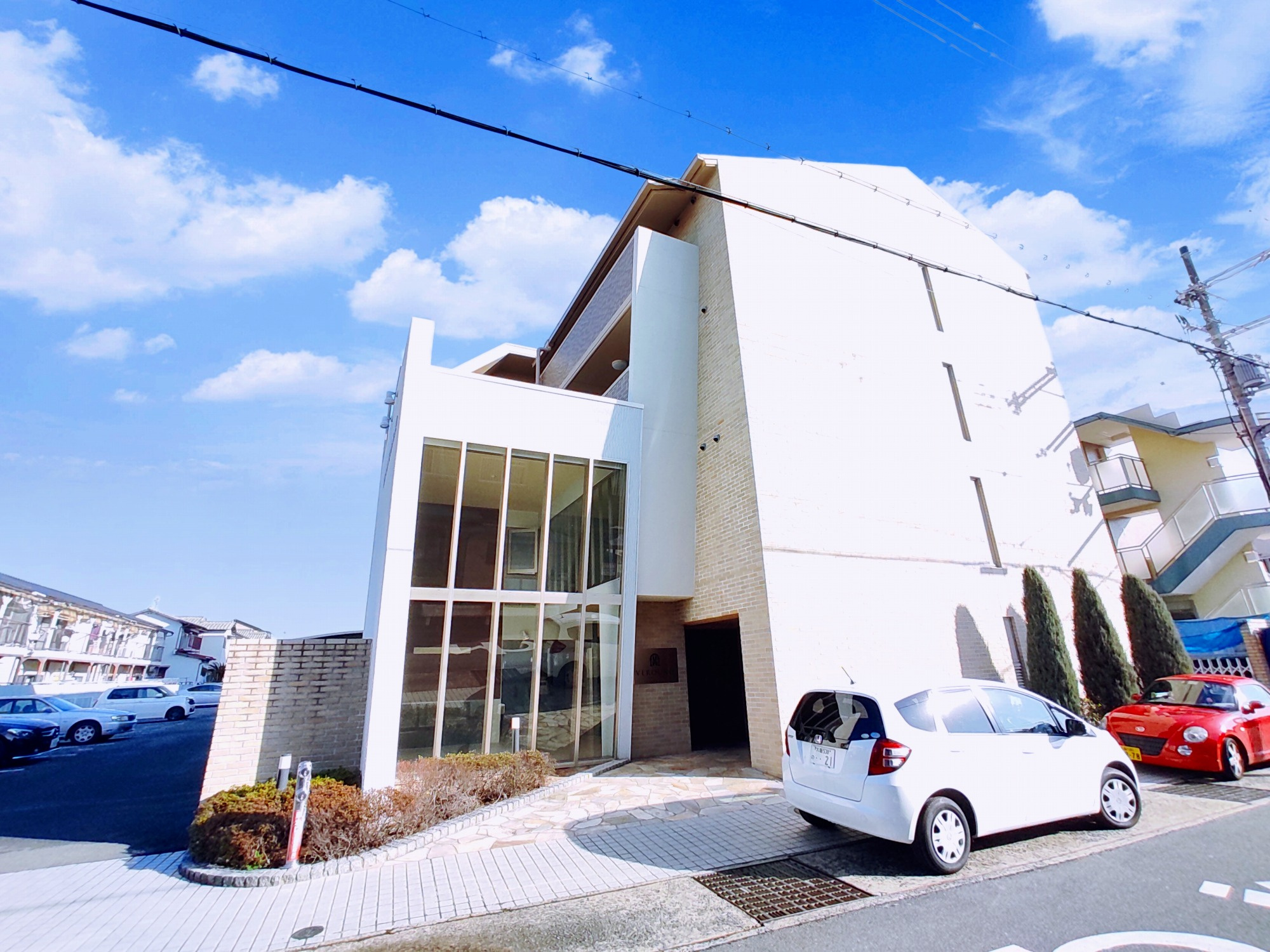 阪急茨木市駅徒歩１０分　おススメ　デザイナーズ住宅です！！の画像