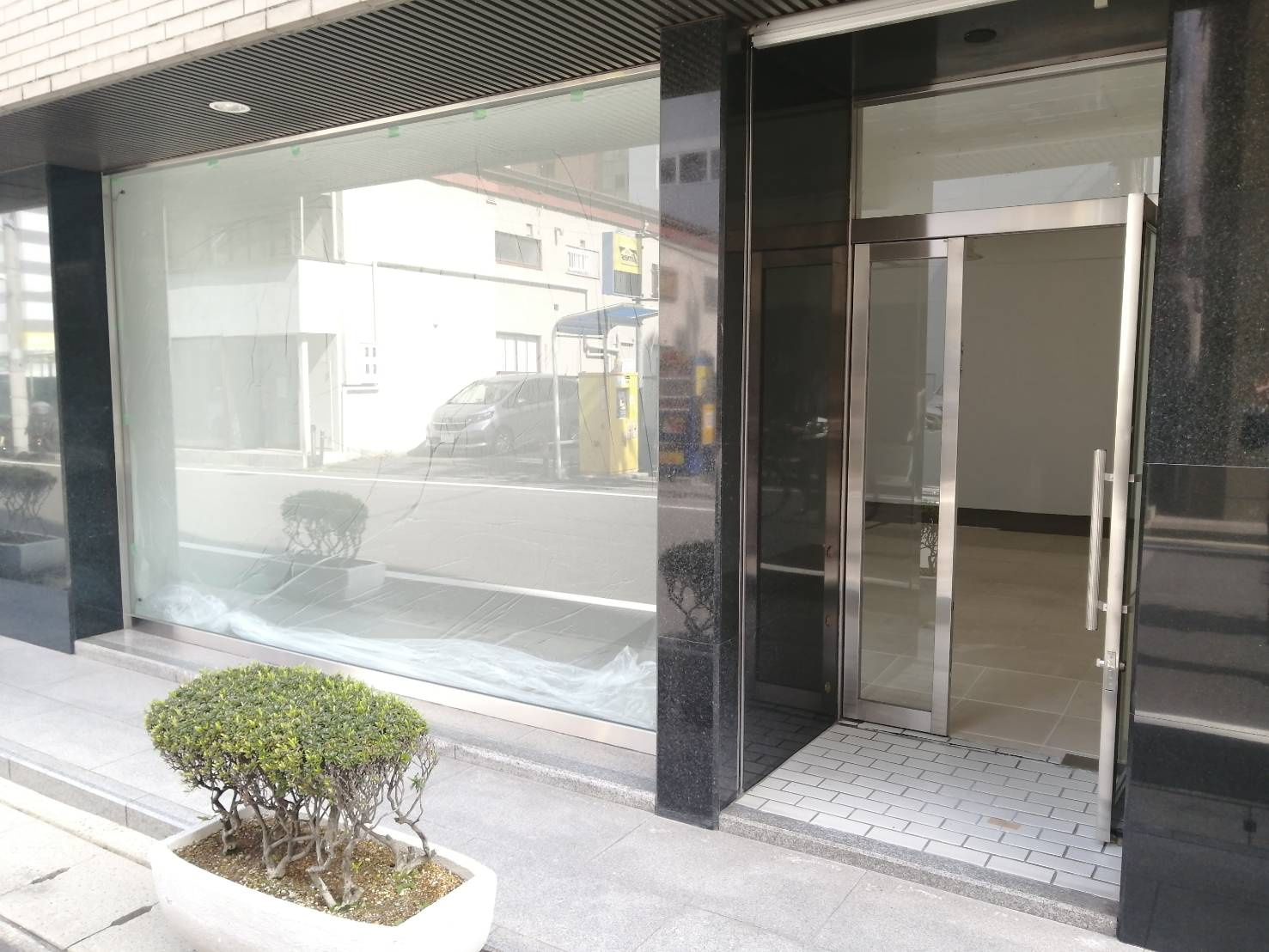 海岸通の1階店舗の紹介です✩の画像