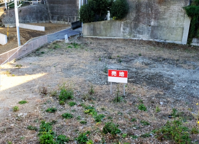 旗竿地の不動産を売却するには？好条件となる旗竿地の例や売却方...の画像