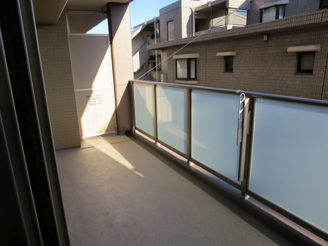 意外と制約の多いマンションのバルコニーの画像