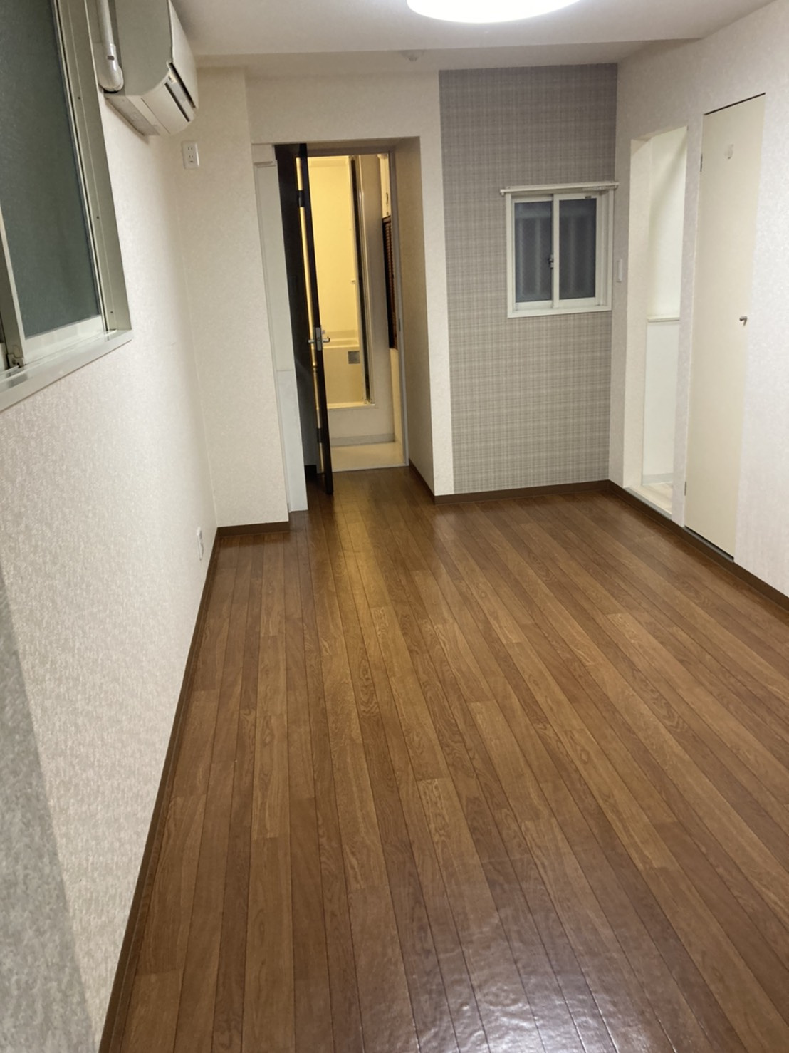 小さな1階路面店舗です☆の画像