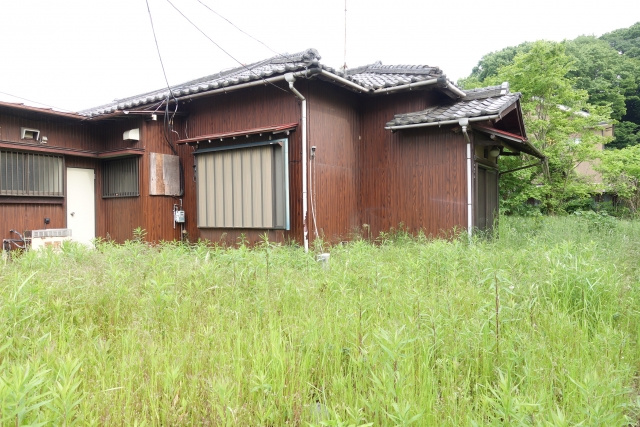 空き家を放置するのは絶対にNG！その理由や固定資産税の問題と...の画像