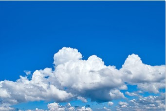 梅雨明け間近の青空ですね。の画像