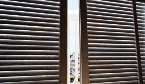 賃貸における雨戸の設備の必要性とは 付けたい場合はどうしたら良い 株 横濱長者町不動産 横浜市中区 南区の不動産賃貸 売買は当社にお任せください